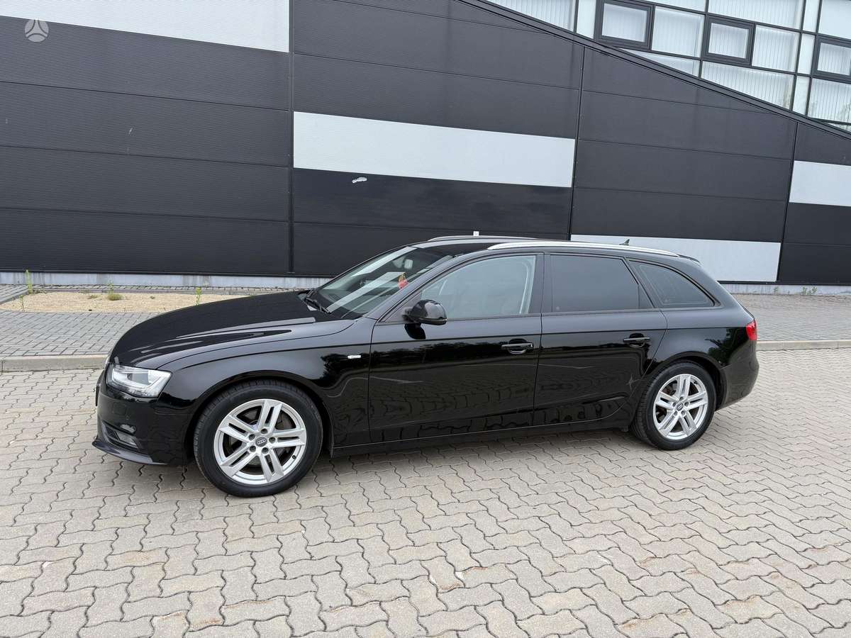 Audi A4 2012 — engine 2967 cm³, 204 HP (150kW)