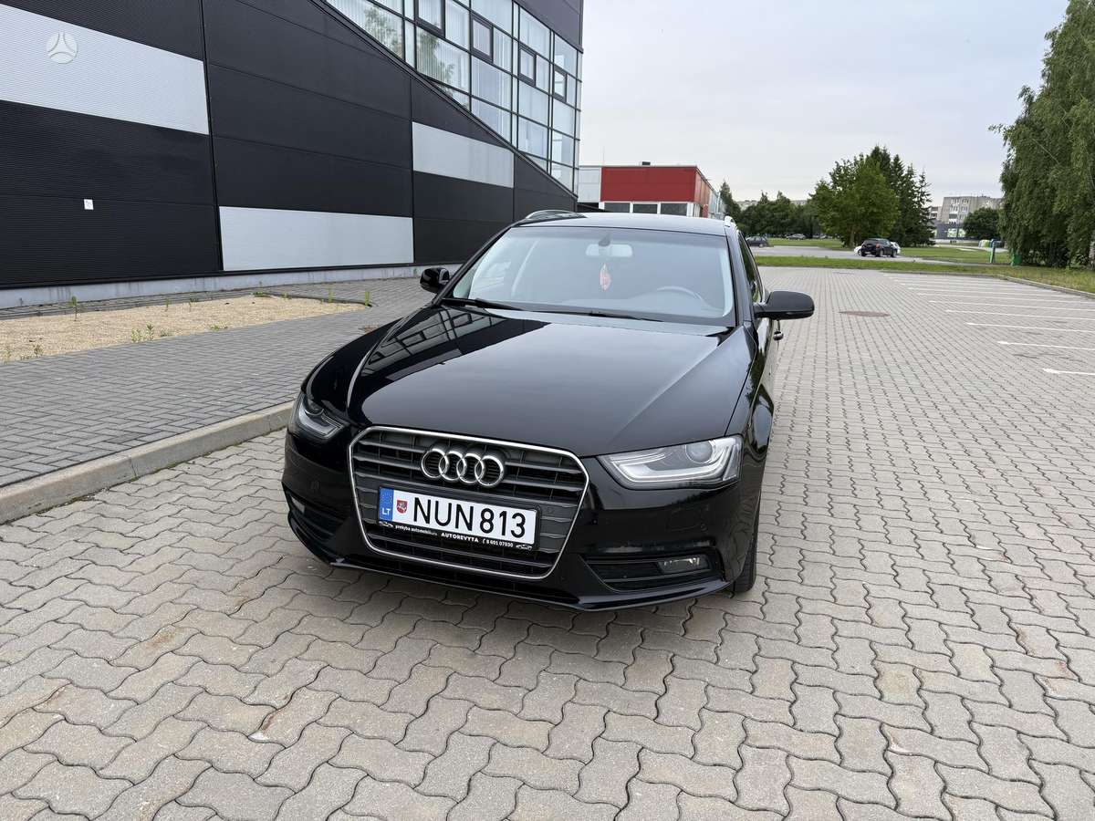 Audi A4 2012 — photo 5