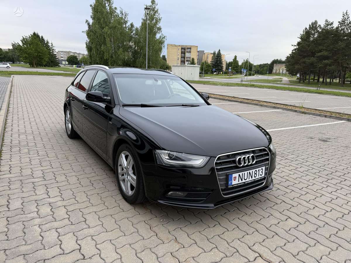 Audi A4 2012 — photo 9