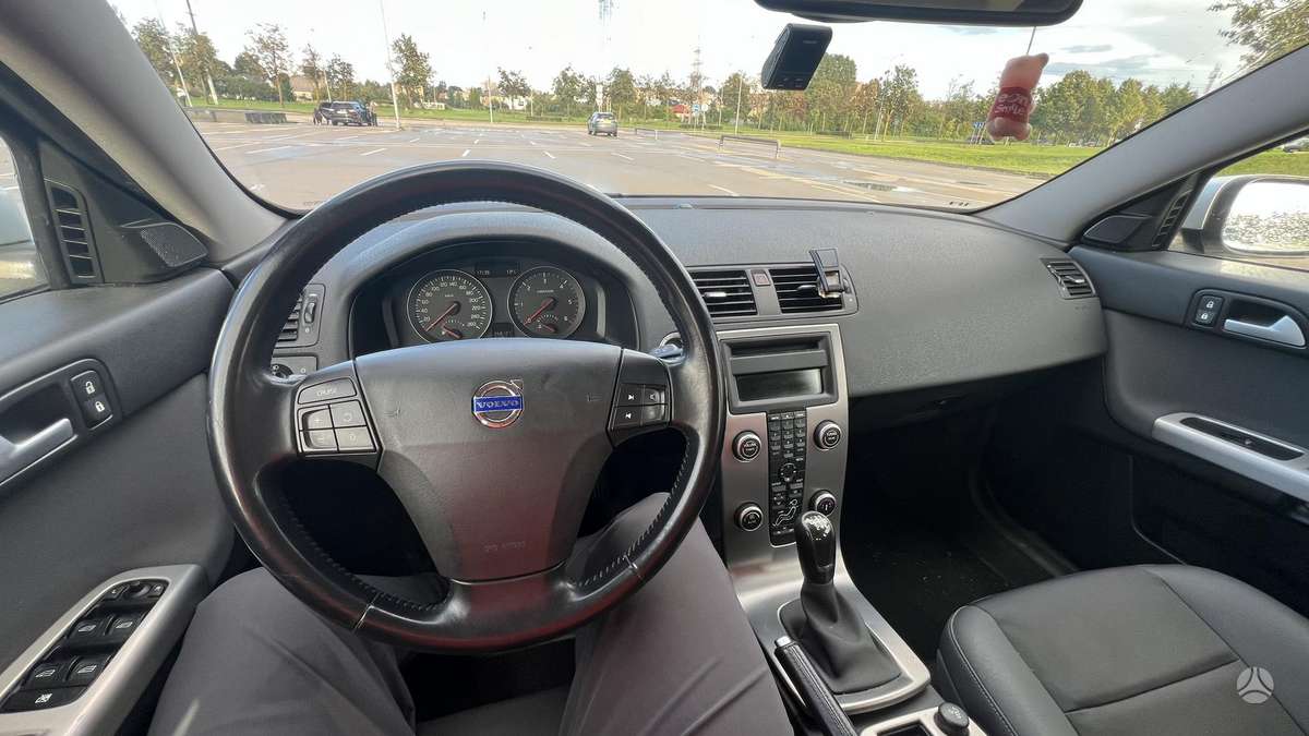 Volvo V50 2008 — photo 13