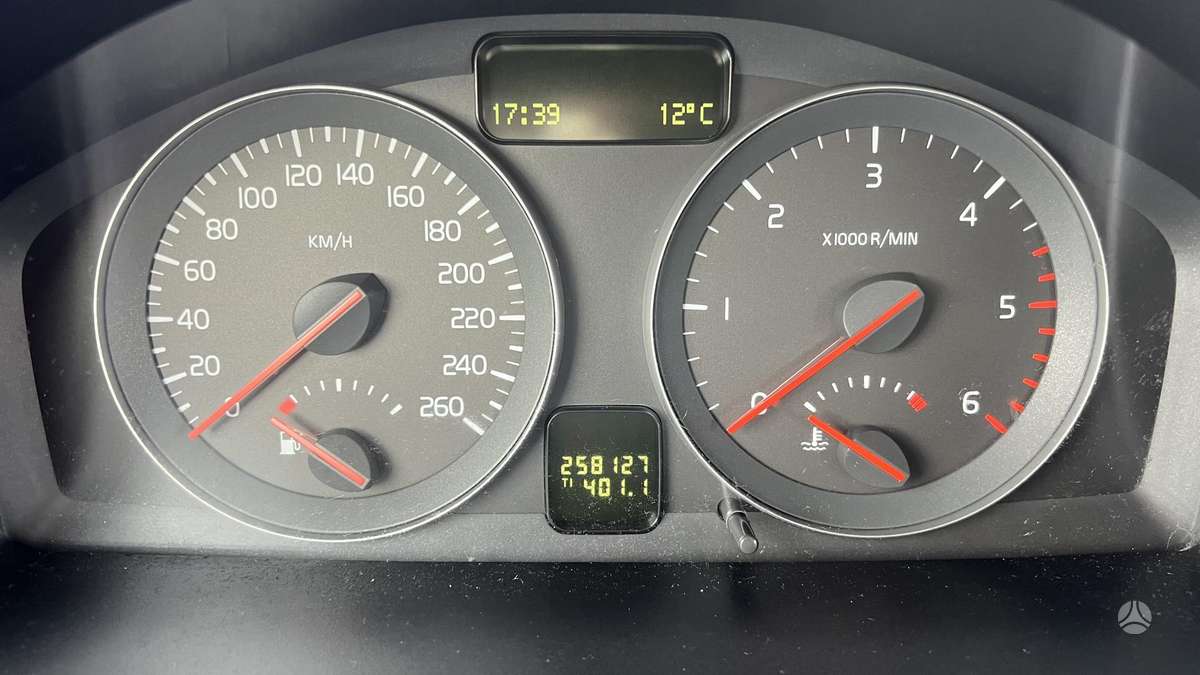 Volvo V50 2008 — photo 14