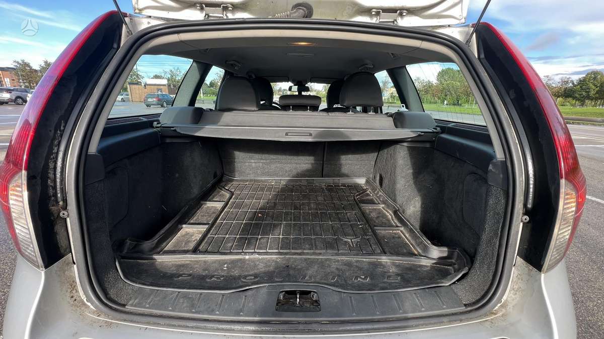 Volvo V50 2008 — photo 17