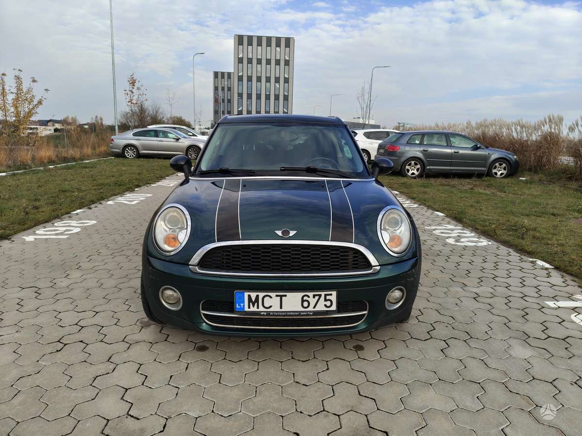 Mini Clubman 2008 — rear view