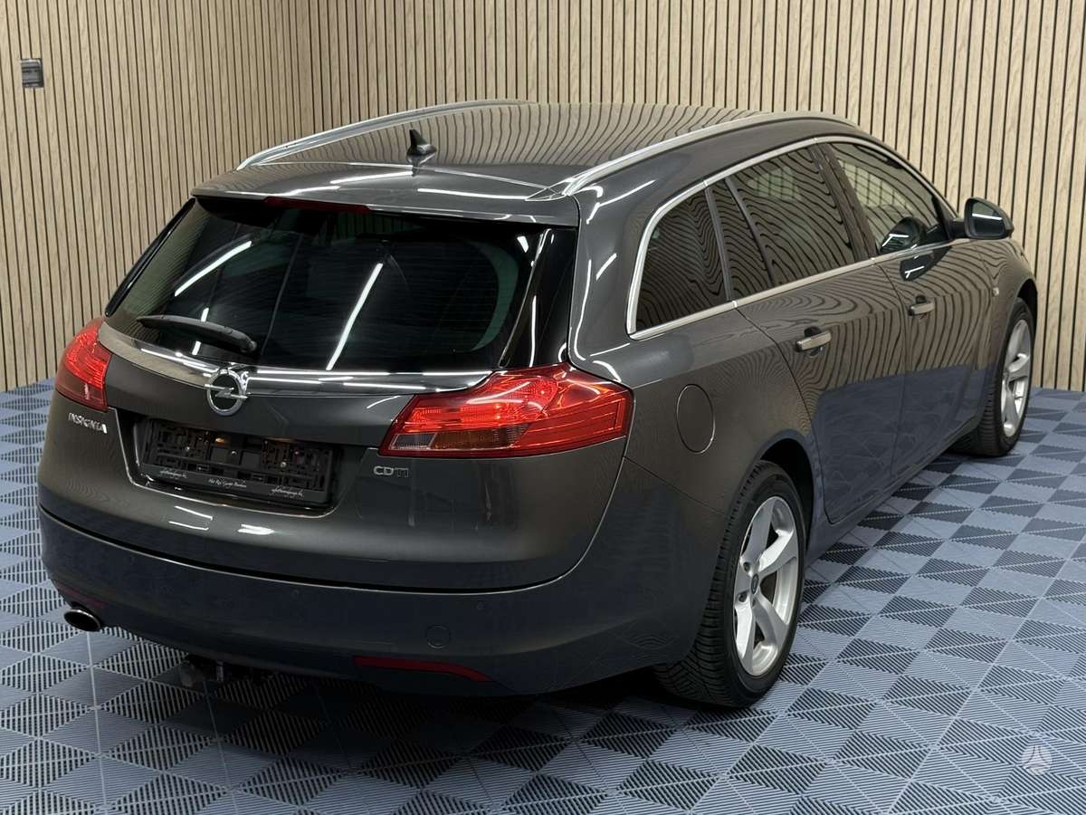 Opel Insignia 2009 — фото 11