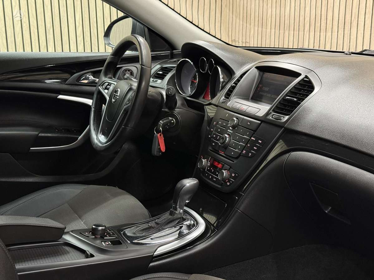 Opel Insignia 2009 — фото 20