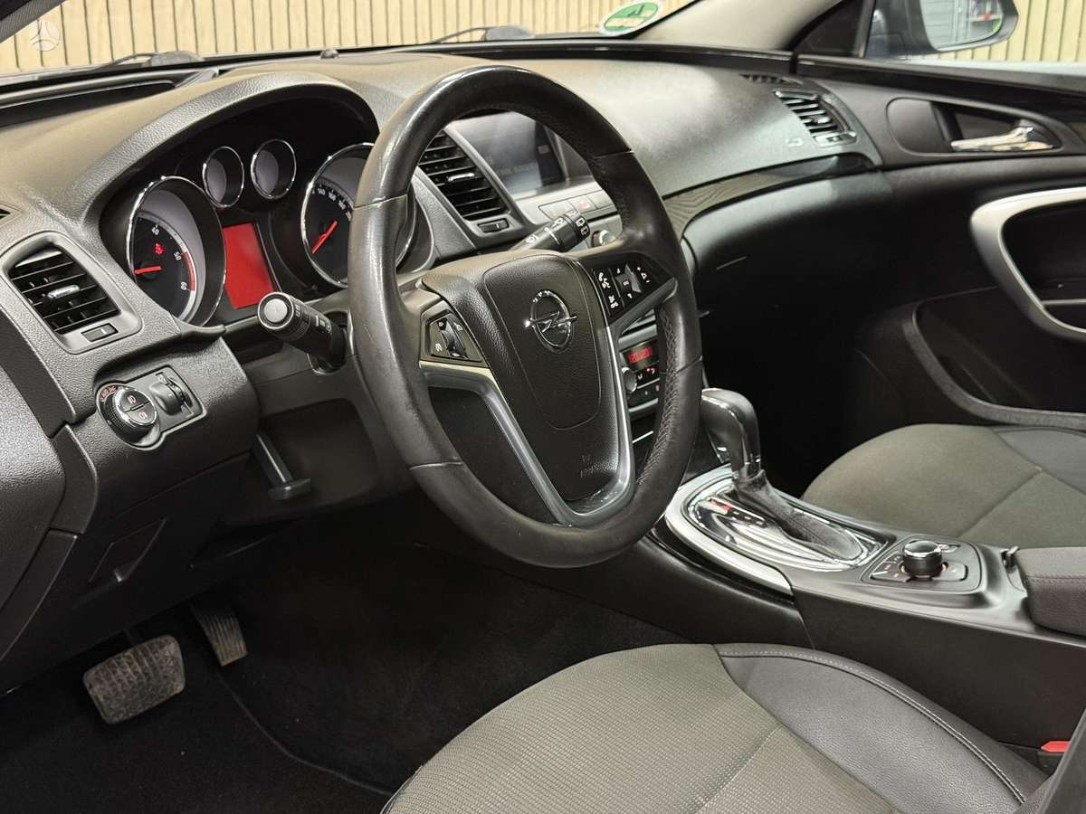 Opel Insignia 2009 — фото 22