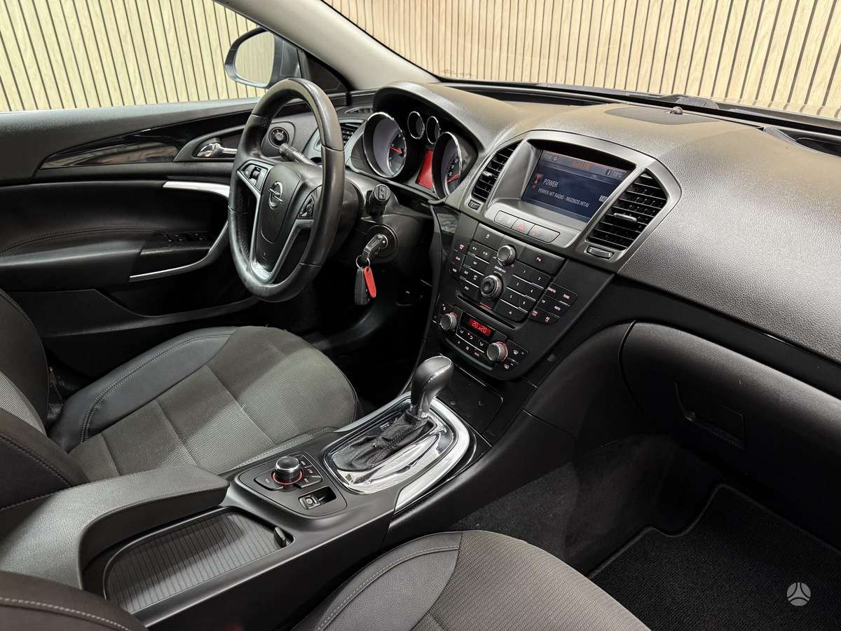 Opel Insignia 2009 — фото 29