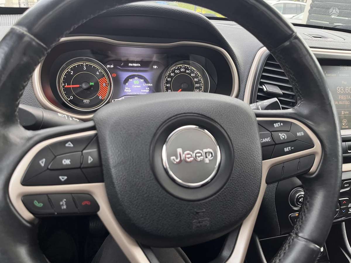Jeep Cherokee 2014 — photo 12