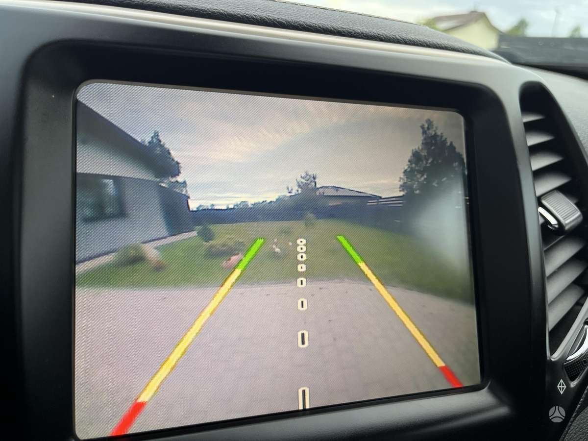 Jeep Cherokee 2014 — photo 15