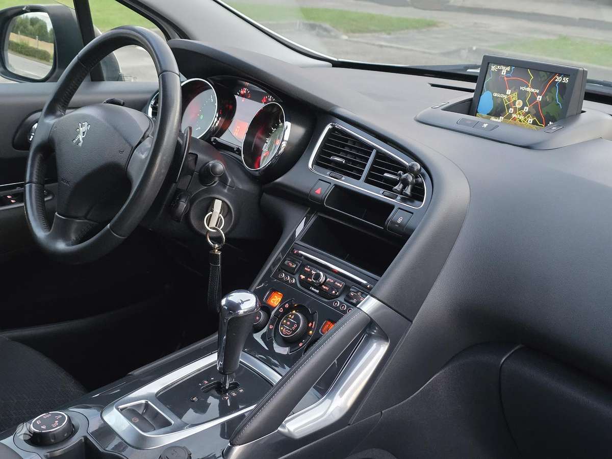 Peugeot 3008 2015 — photo 26