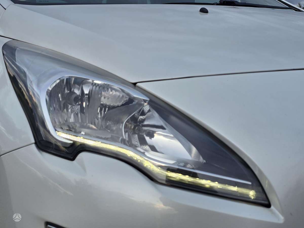 Peugeot 3008 2015 — interior