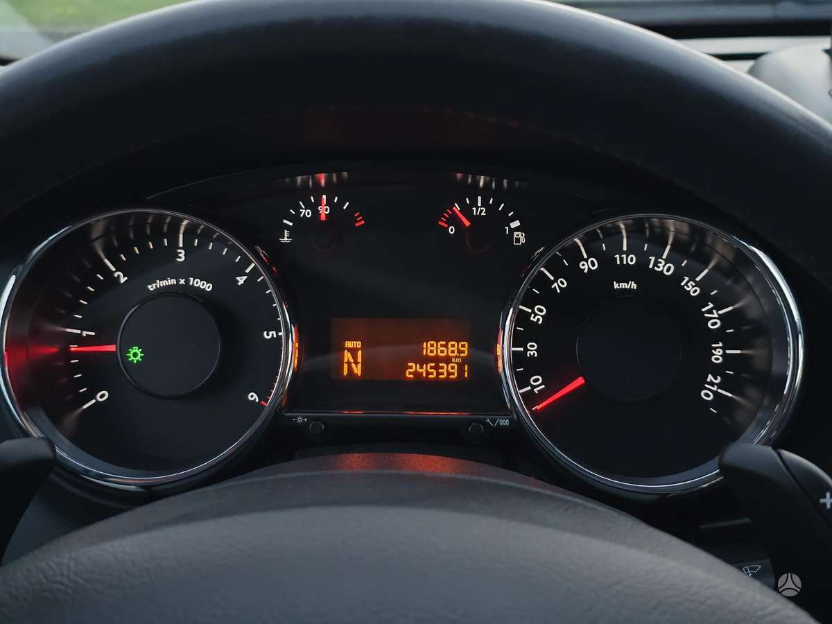 Peugeot 3008 2015 — photo 35