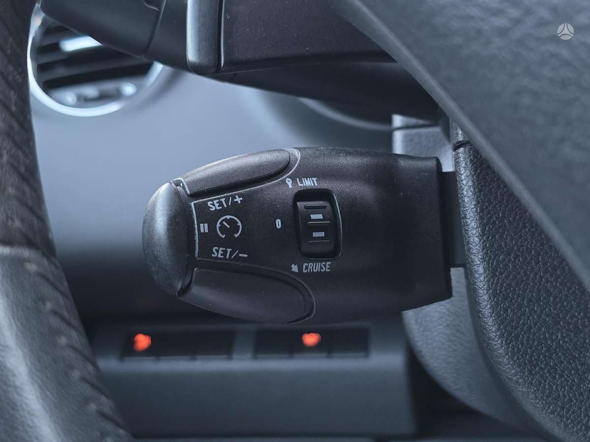 Peugeot 3008 2015 — photo 36