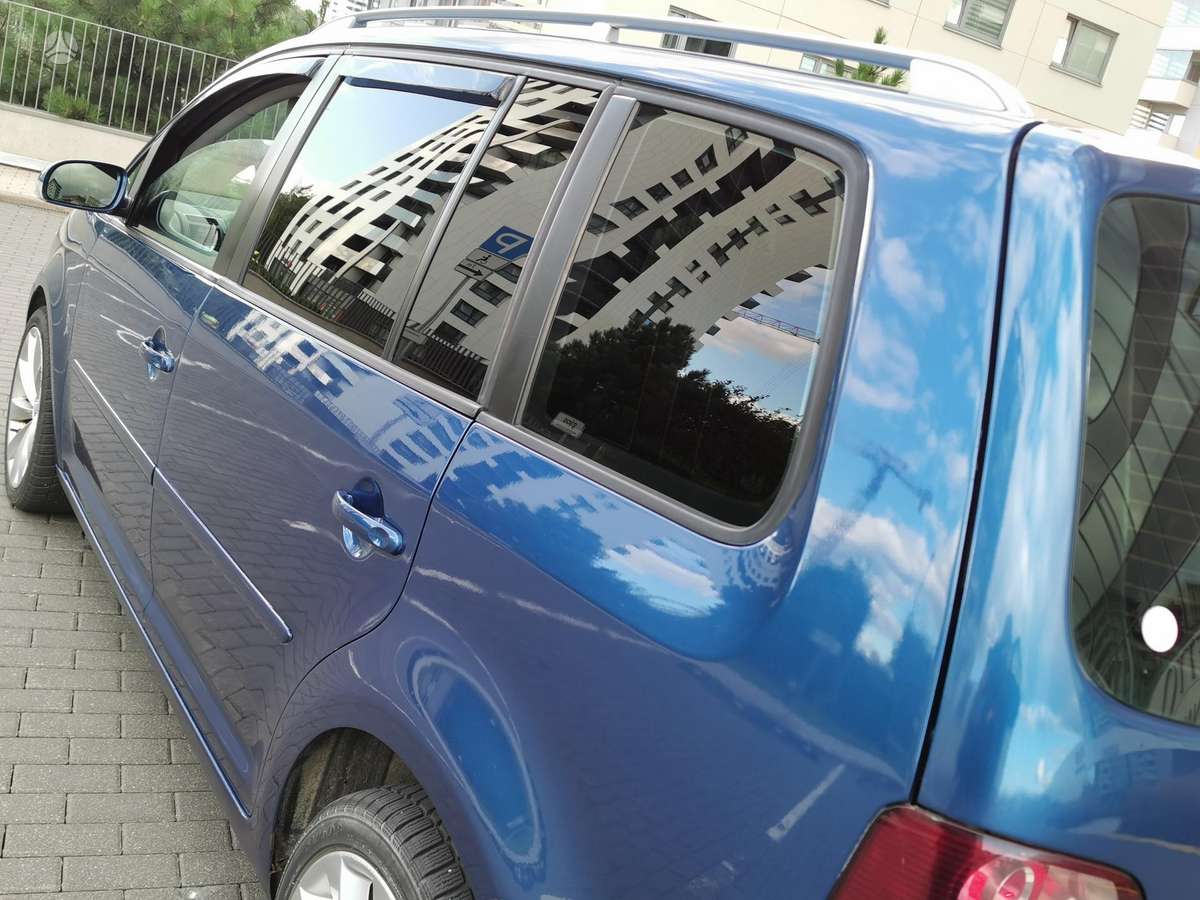 Volkswagen Touran 2008 — photo 26