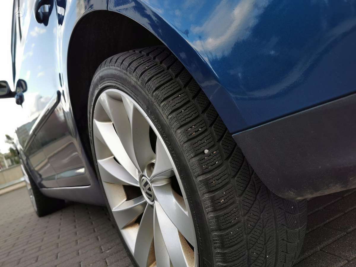 Volkswagen Touran 2008 — photo 30