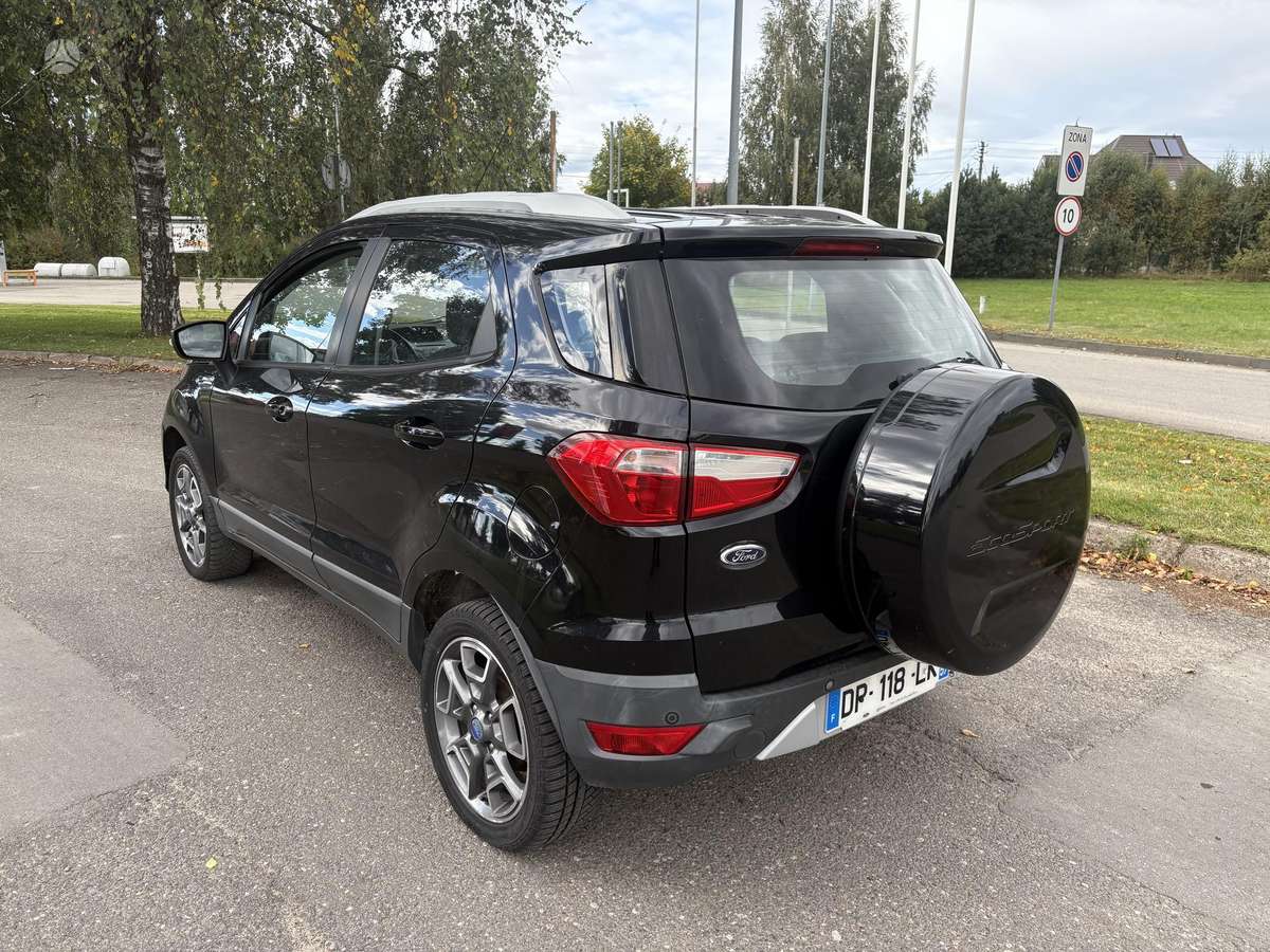 Ford EcoSport 2015 — interior