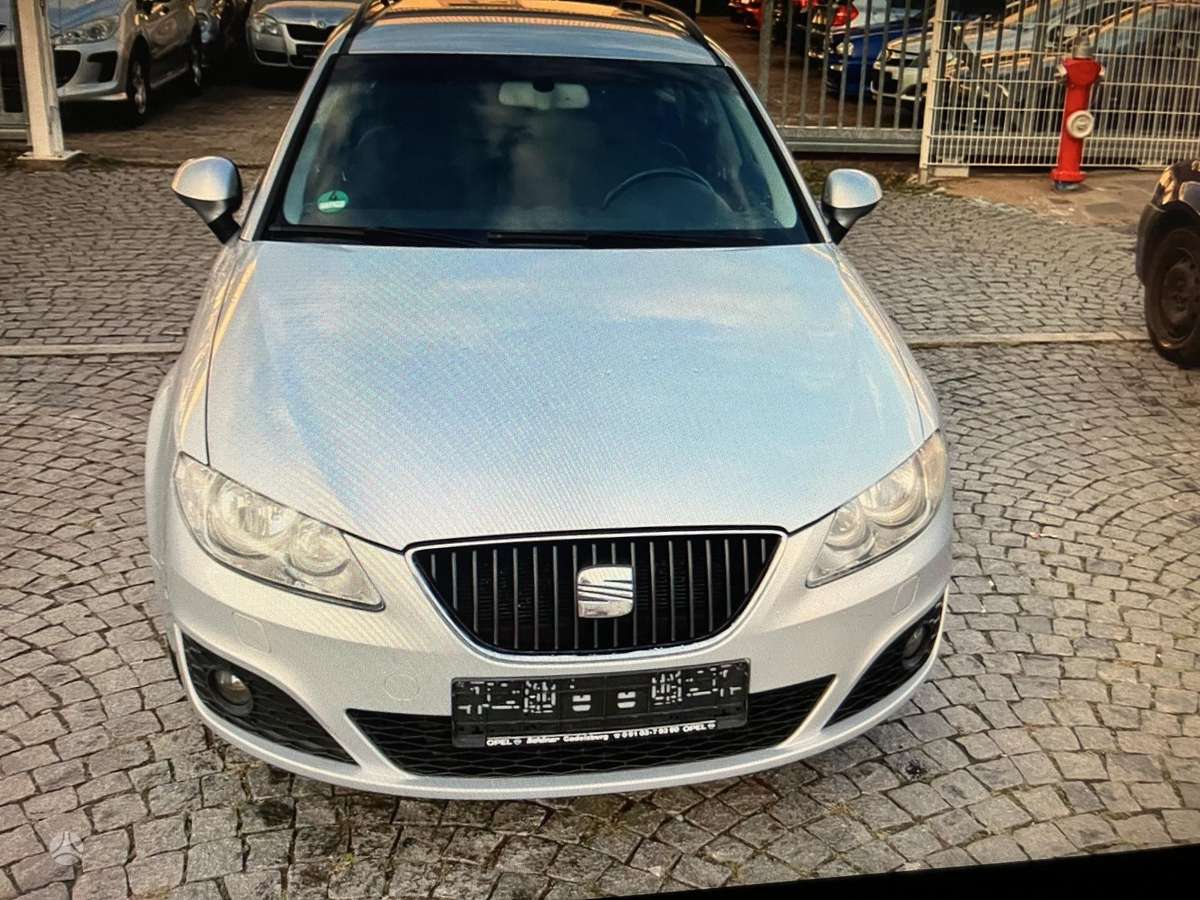 Seat Exeo 2011 — interior