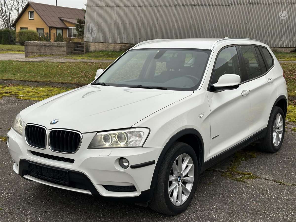 BMW X3 2013 — rear view