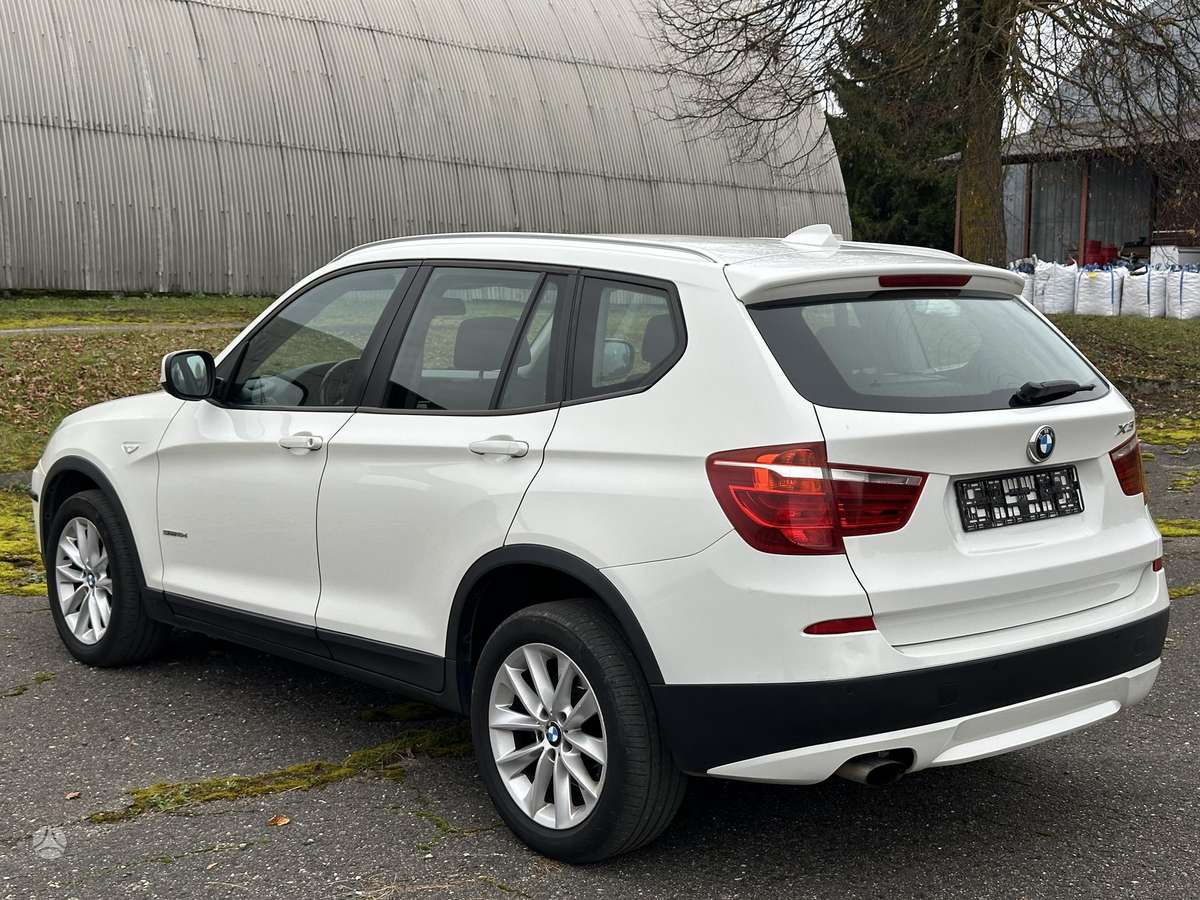 BMW X3 2013 — photo 8