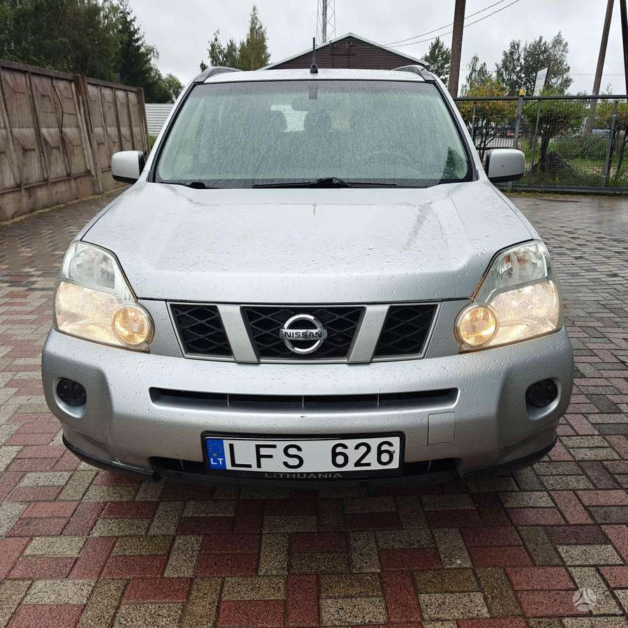 Nissan X-Trail 2007 — interior