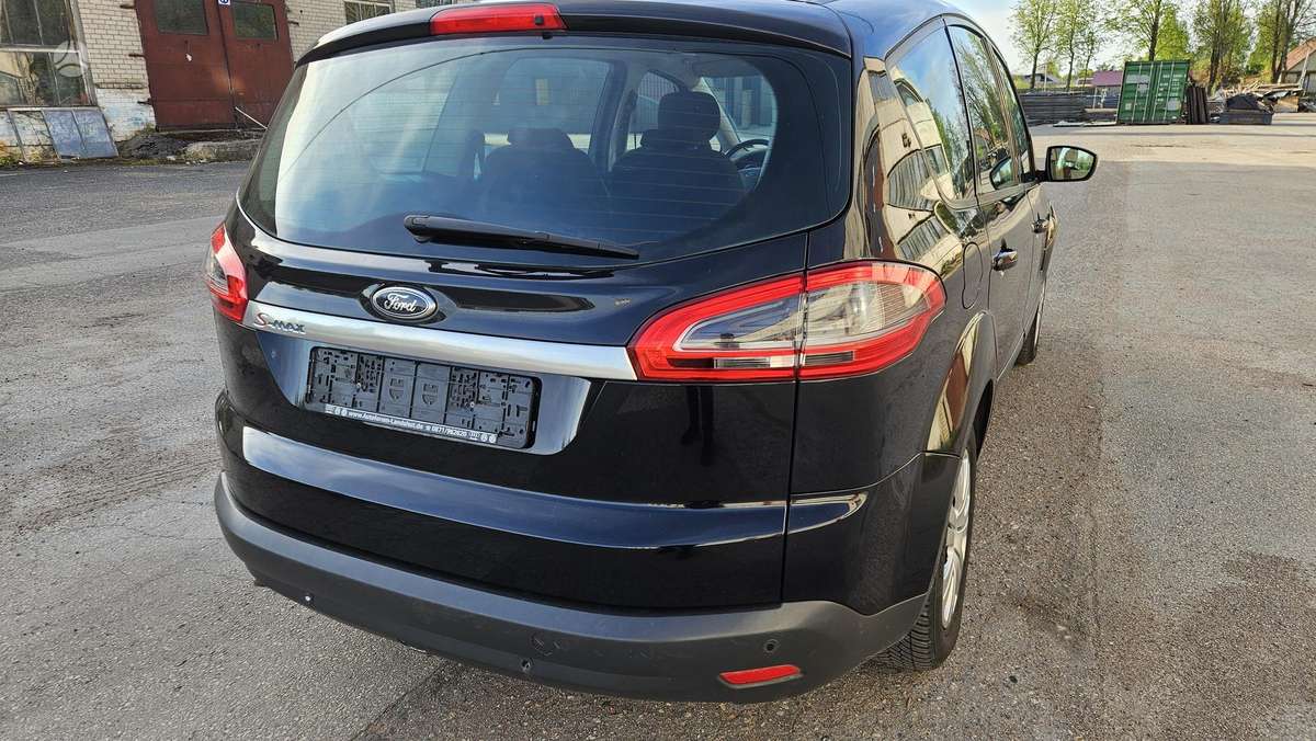 Ford S-MAX 2012 — двигун 2000 cm³, 140 HP (103kW)