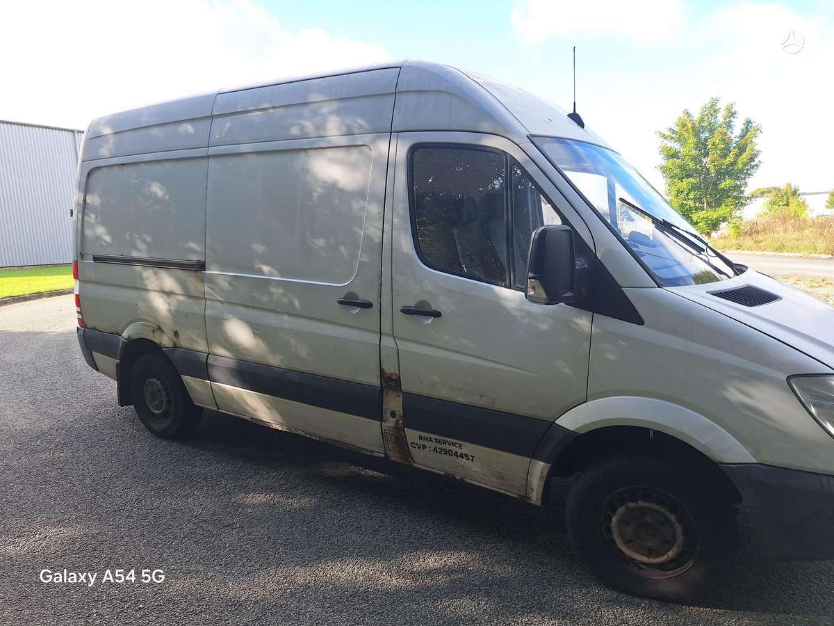 Mercedes-Benz Sprinter 2013 — engine 2200 cm³, 163 HP (120kW)