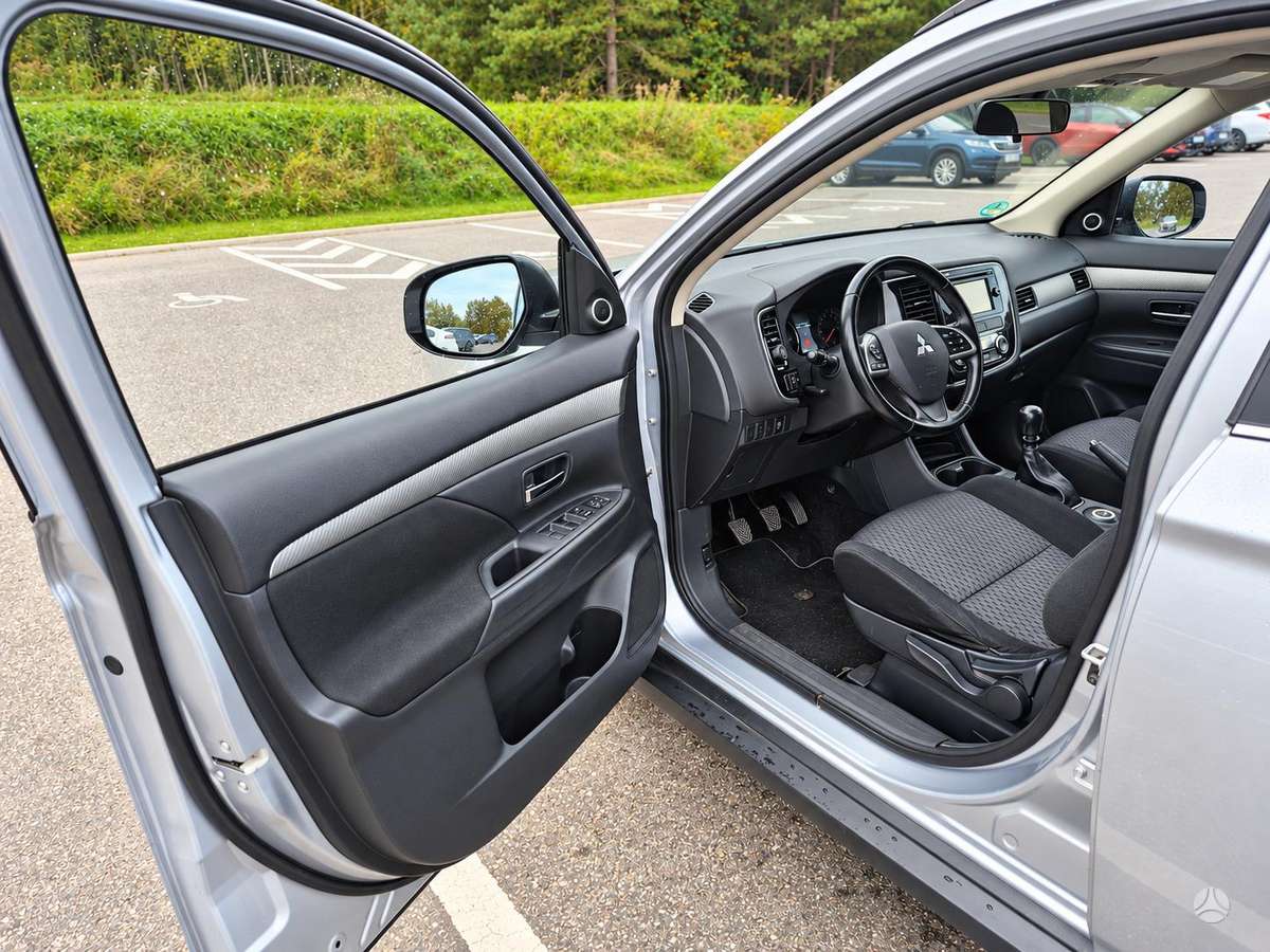 Mitsubishi Outlander 2013 — photo 5