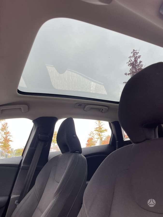 Volvo V40 2013 — photo 5