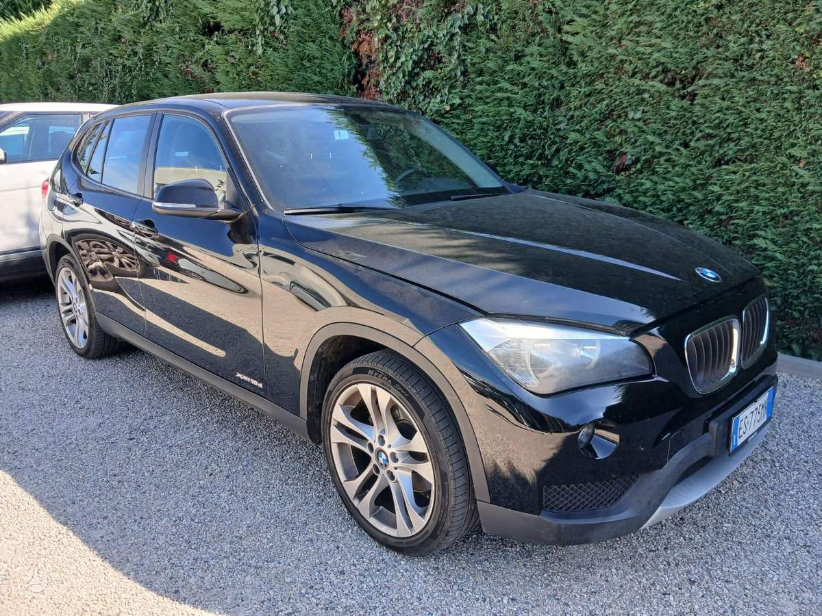 BMW X1 2013 — engine 1995 cm³, 143 HP (105kW)