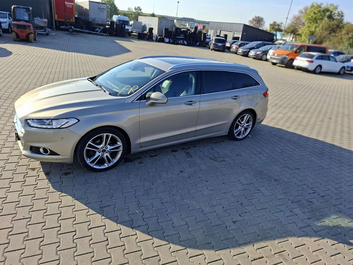 Ford Mondeo 2015 — photo 20