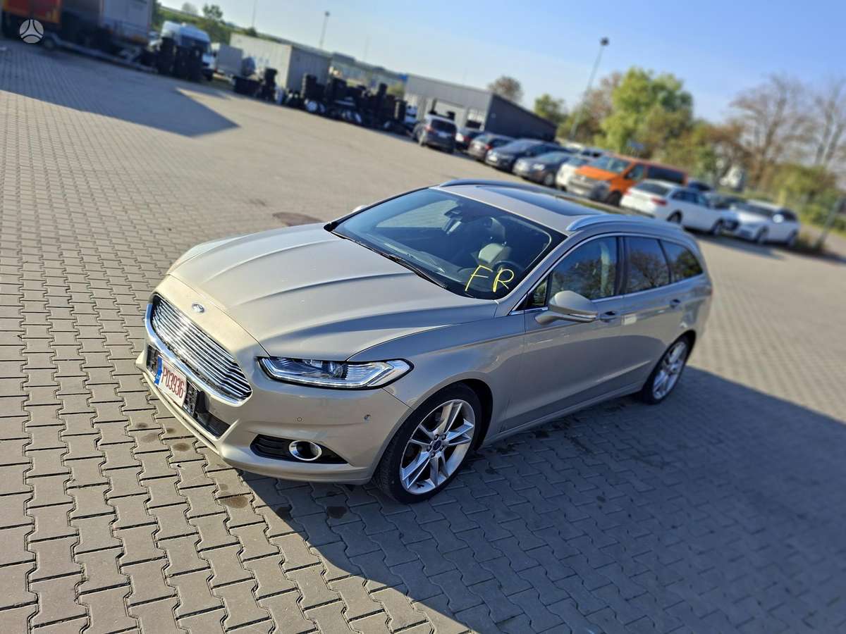 Ford Mondeo 2015 — photo 21