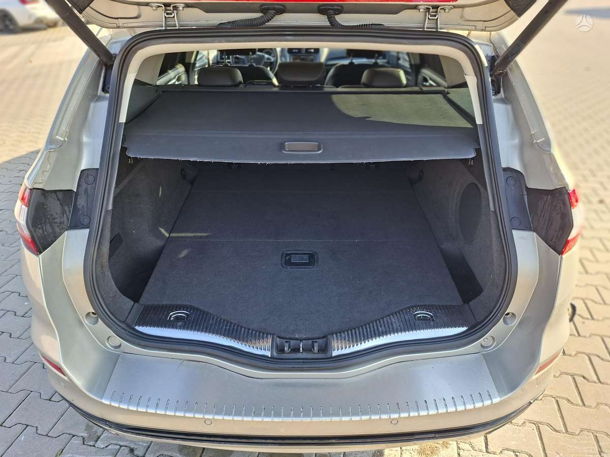 Ford Mondeo 2015 — photo 27