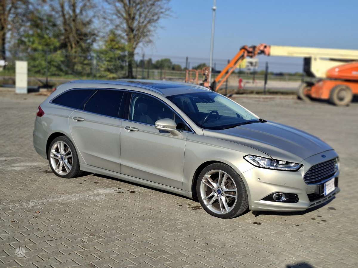 Ford Mondeo 2015 — photo 9