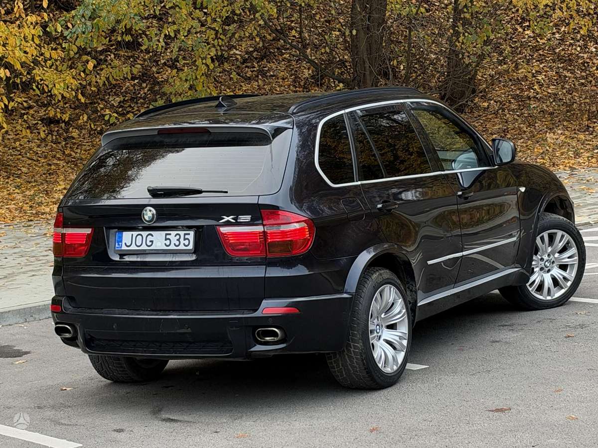 BMW X5 2009 — photo 12