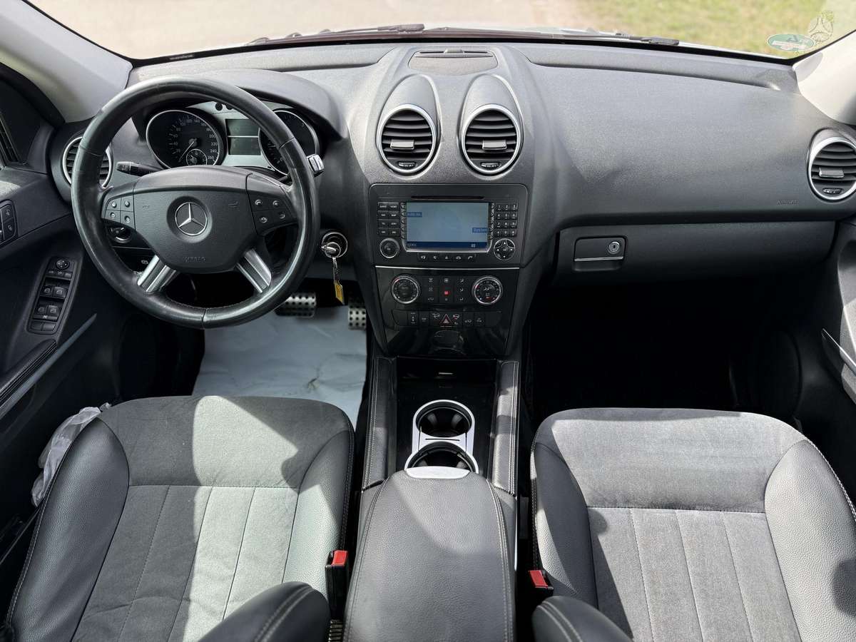 Mercedes-Benz ML320 2008 — photo 12