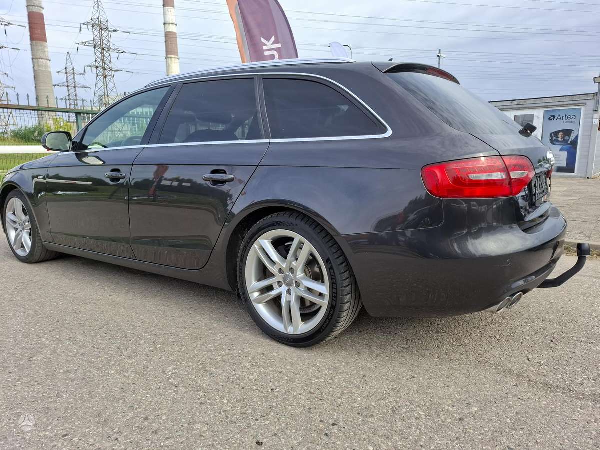 Audi A4 2013 — двигун 1968 cm³, 136 HP (100kW)