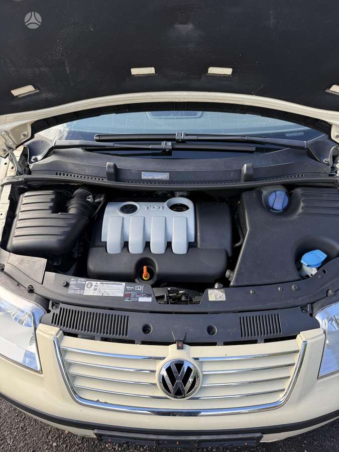 Volkswagen Sharan 2010 — photo 10