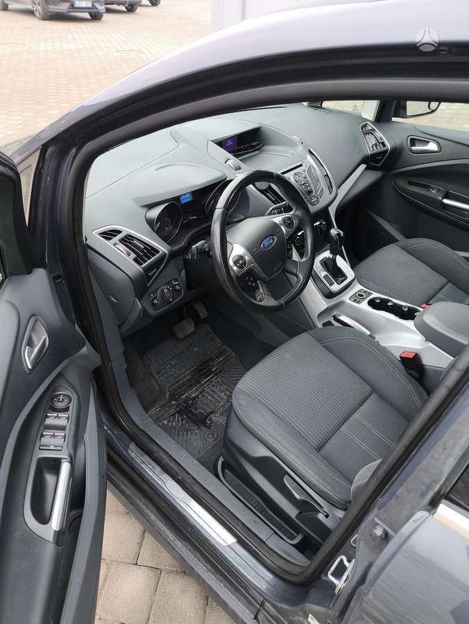 Ford C-MAX 2011 — photo 9