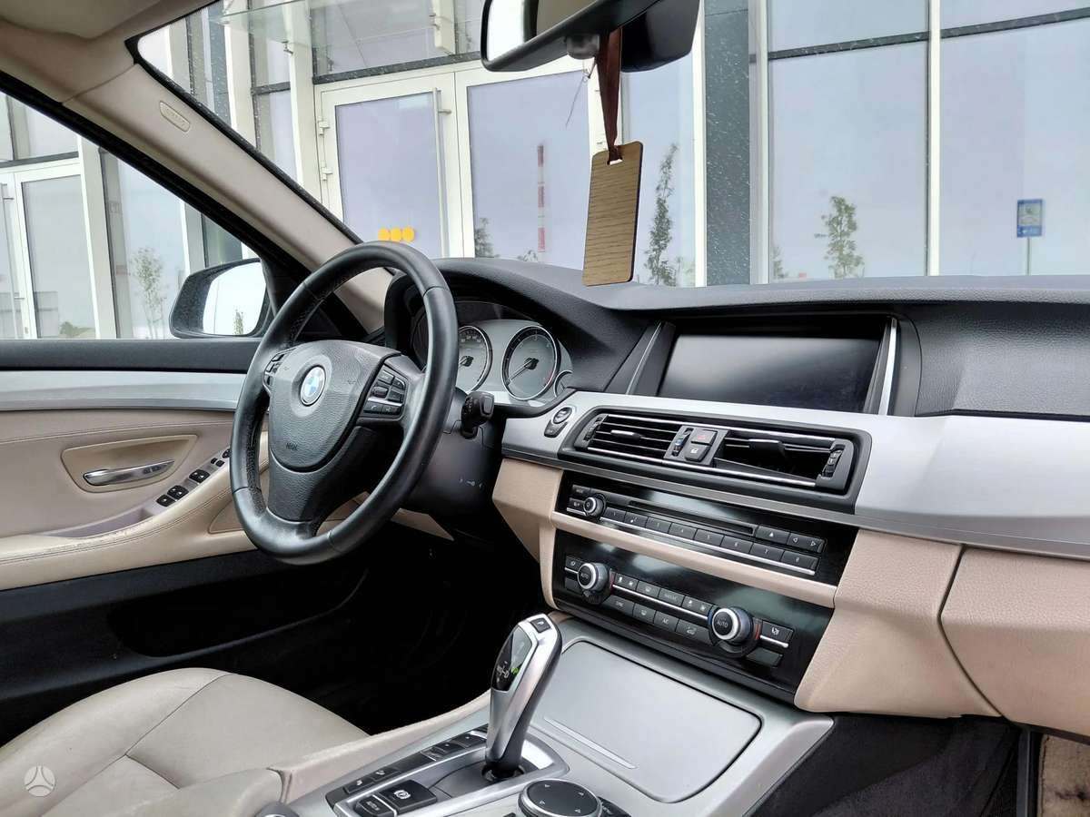 BMW 525 2014 — photo 13