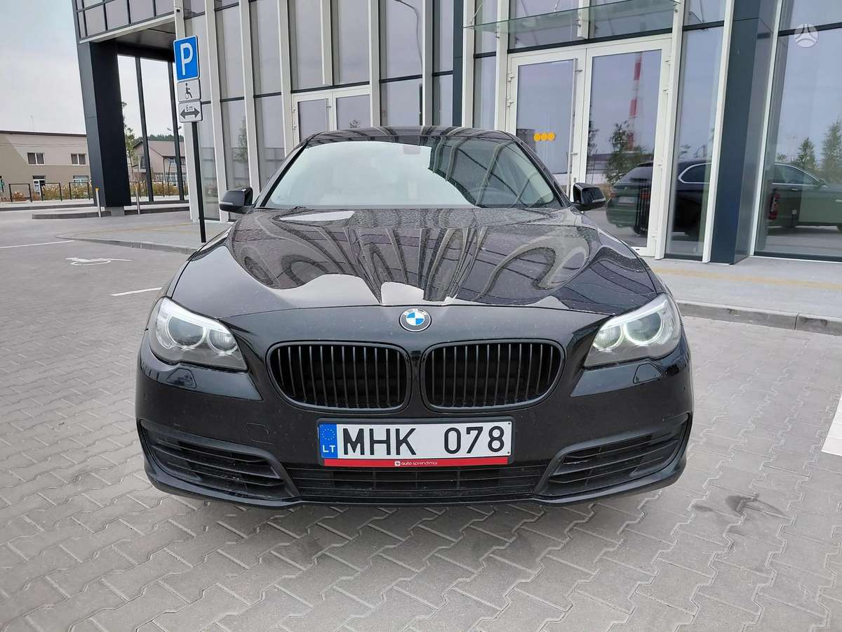 BMW 525 2014 — rear view