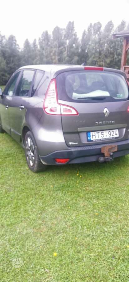 Renault Scenic 2011 — вигляд ззаду