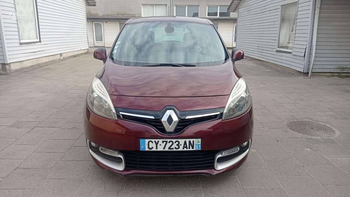 Renault Scenic 2013 — rear view