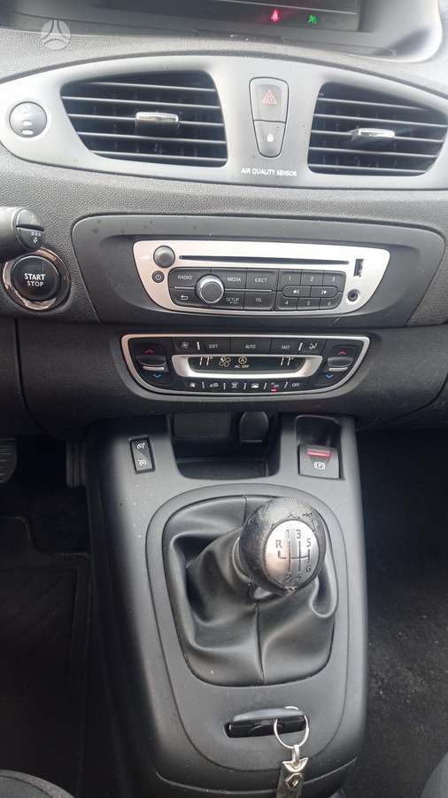 Renault Scenic 2013 — photo 9