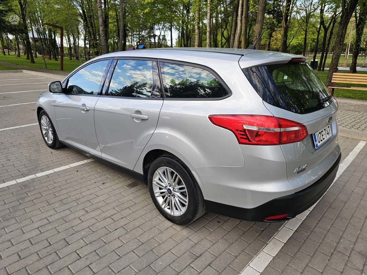 Ford Focus 2015 — фото 12