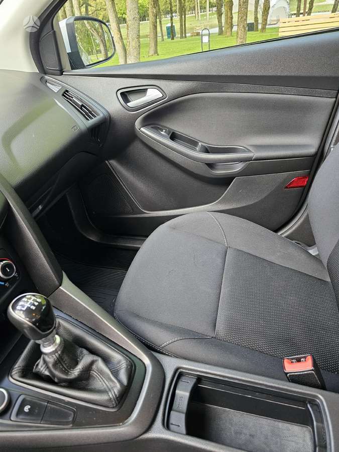 Ford Focus 2015 — фото 15