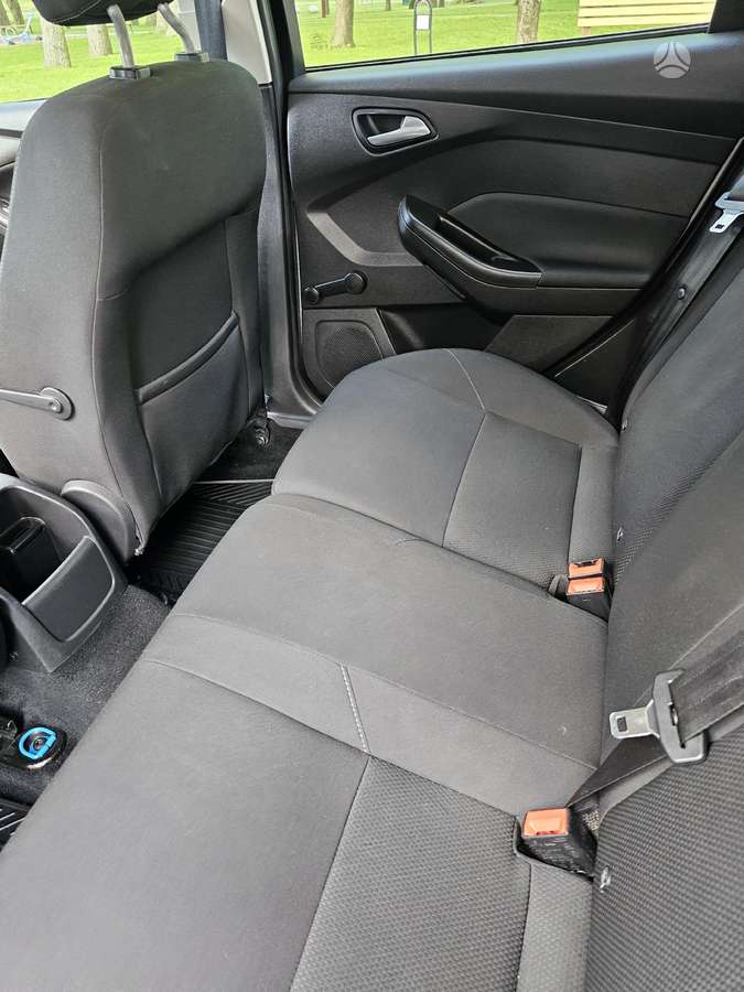 Ford Focus 2015 — фото 16