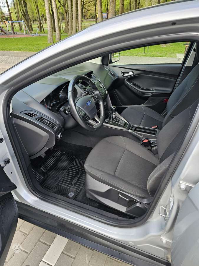 Ford Focus 2015 — фото 17