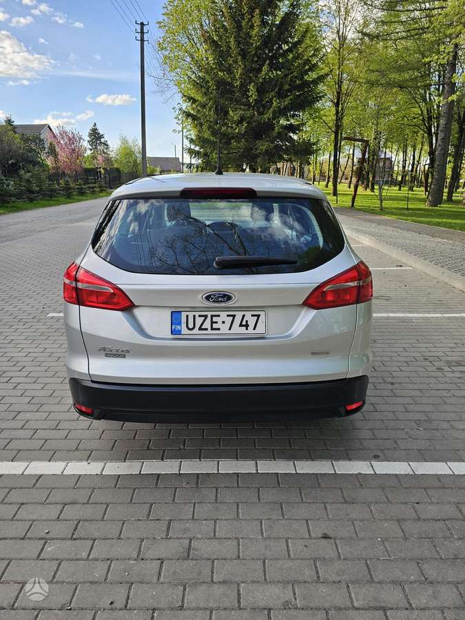 Ford Focus 2015 — фото 18