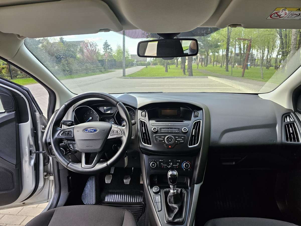 Ford Focus 2015 — фото 20