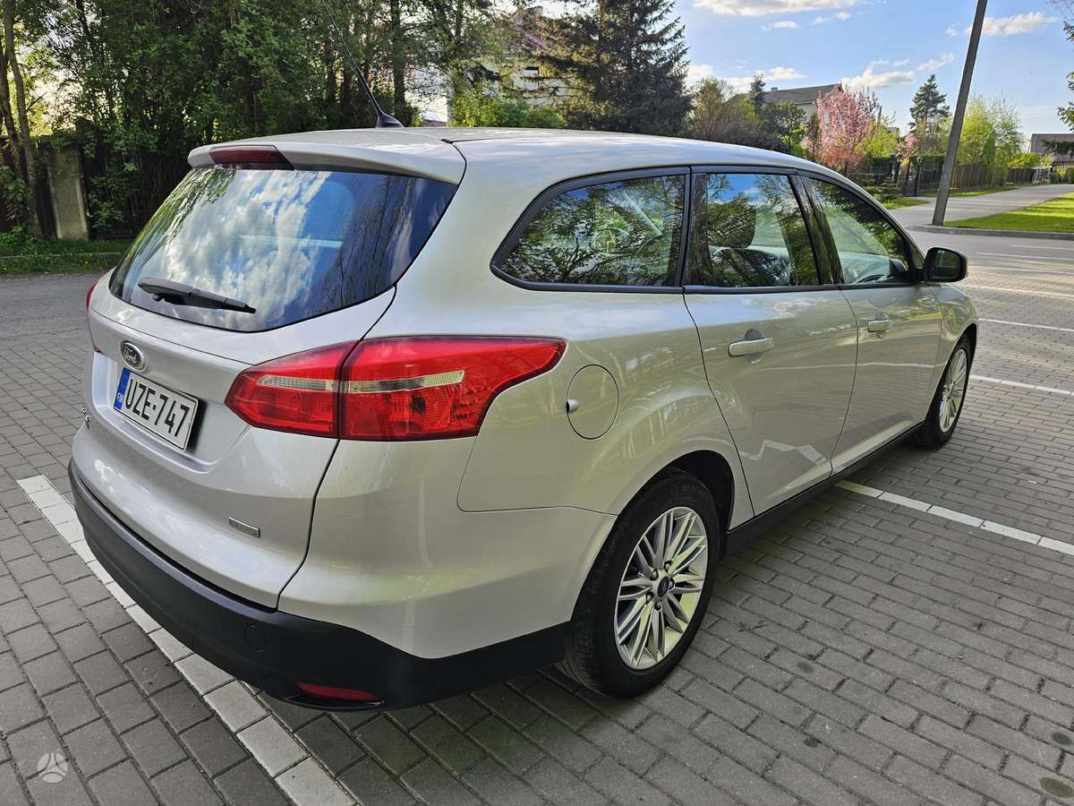 Ford Focus 2015 — фото 25